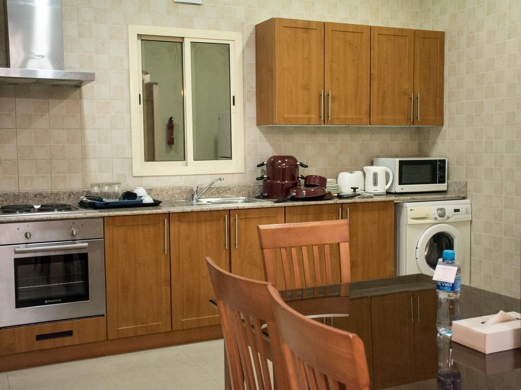 President Suites Apartments Manamah Buitenkant foto